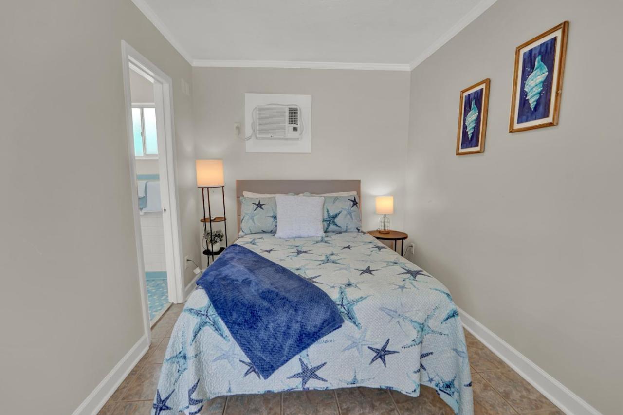 Sea Foam Suites Lower Grand Lagoon Экстерьер фото